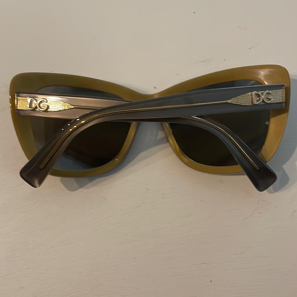 Dolce & Gabbana Gray Sunglasses - Picture 4 of 11